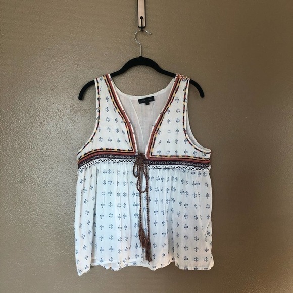 Lob Front Tie Embroidered Tank Top / Vest Size L (3) - Picture 1 of 7
